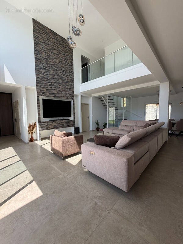 Maison à vendre, 326m², Caudan