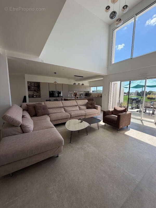 Maison à vendre, 326m², Caudan