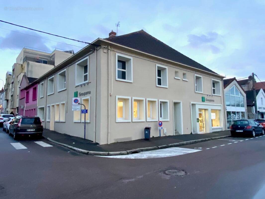 Appartement à vendre, 800m², Montceau-les-Mines