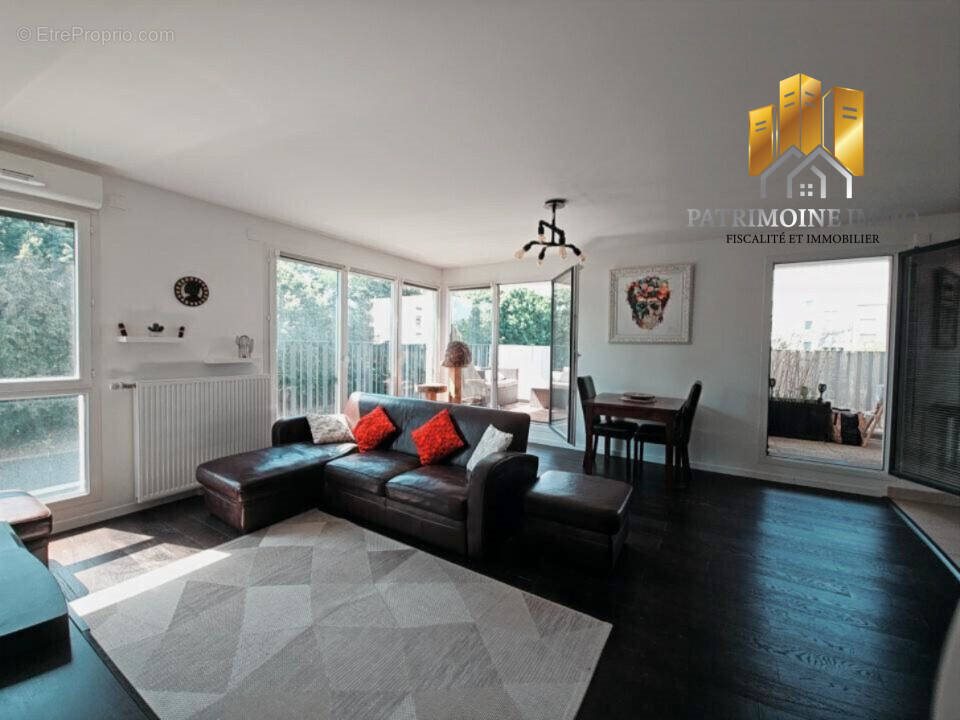 Appartement à vendre, 76m², Cergy