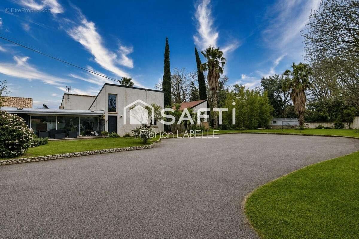 Maison à vendre, 320m², Bompas