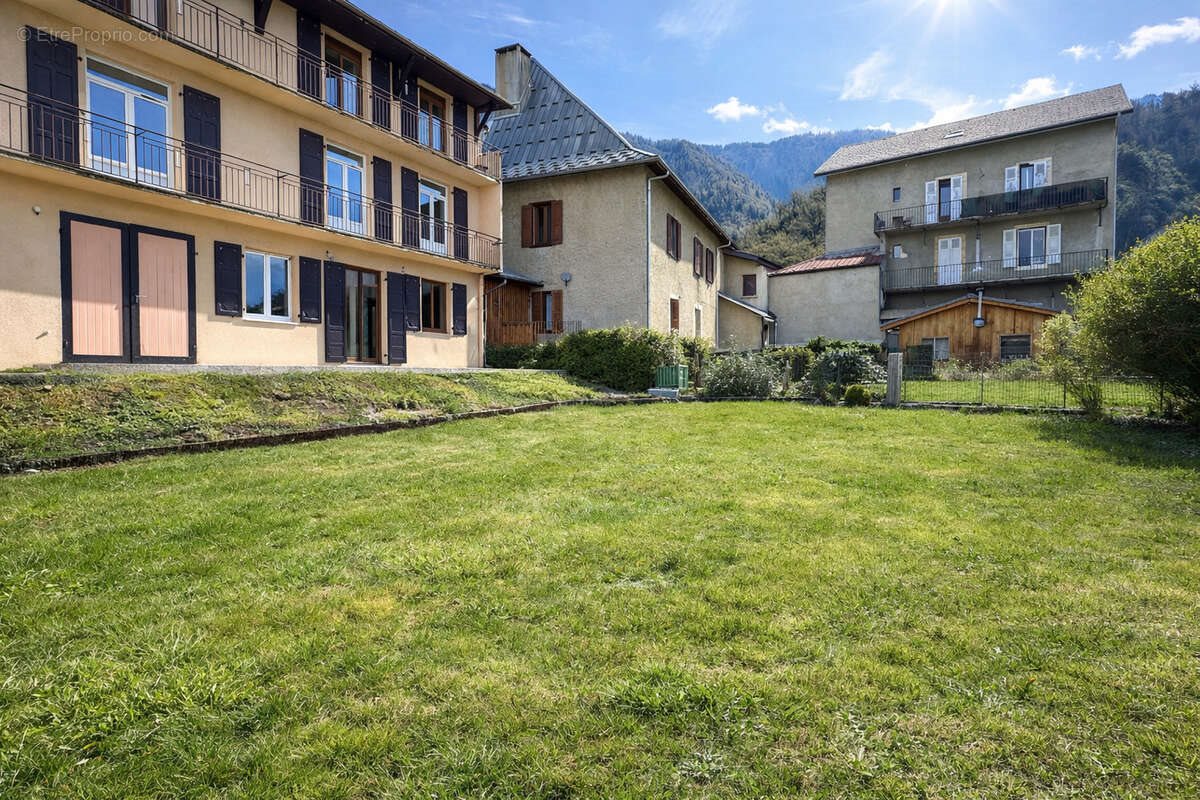 Appartement à vendre, 66m², Taninges (Praz de Lys - Sommand)