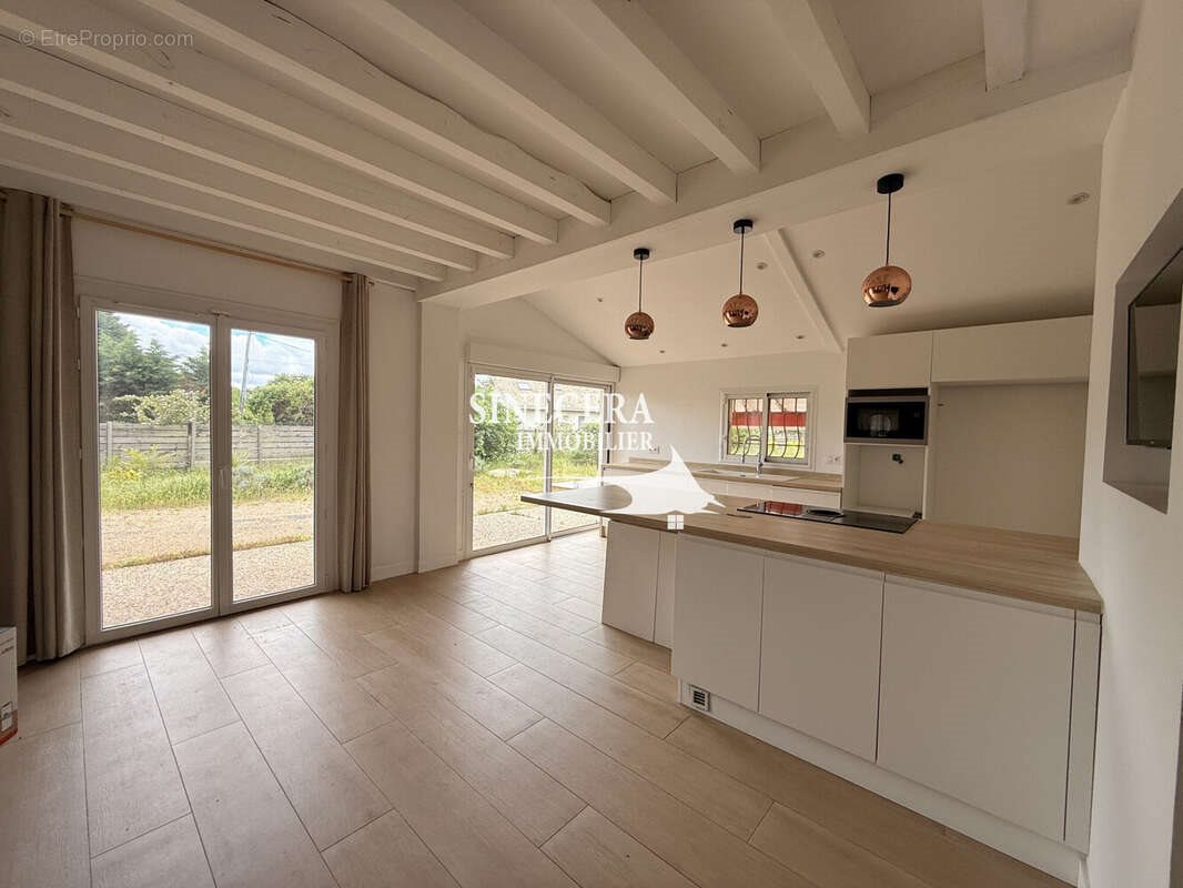 Maison à vendre, 137m², Sanguinet