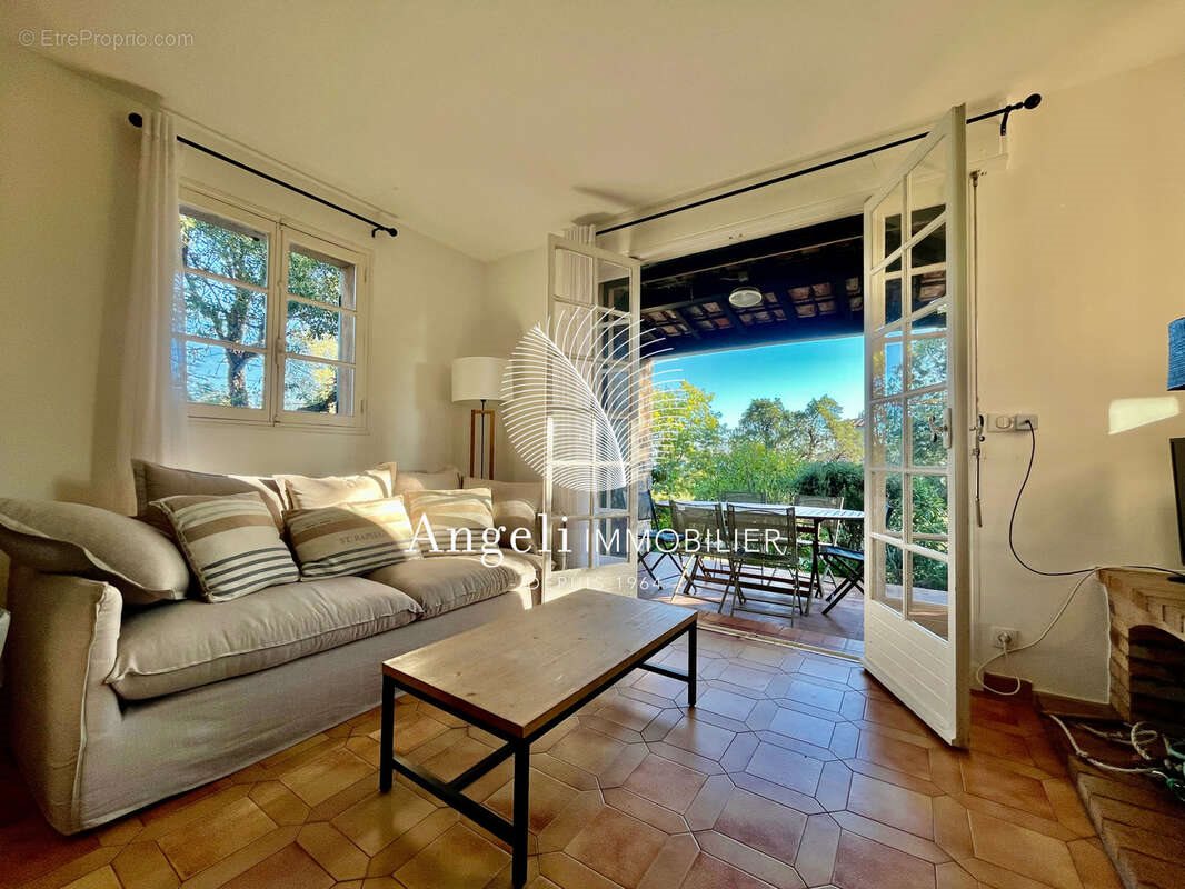 Maison à vendre, 149m², Fréjus