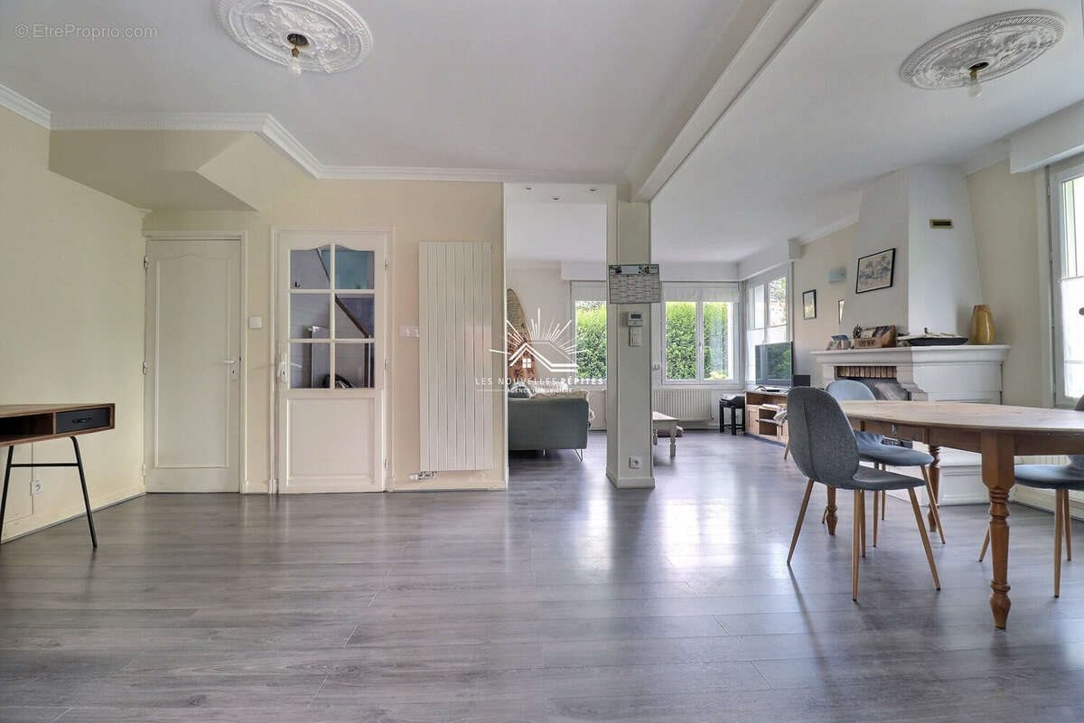 Maison à vendre, 107m², Croix