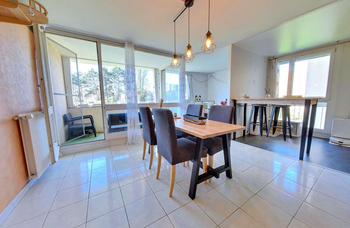 Appartement à vendre, 84m², Roissy-en-Brie
