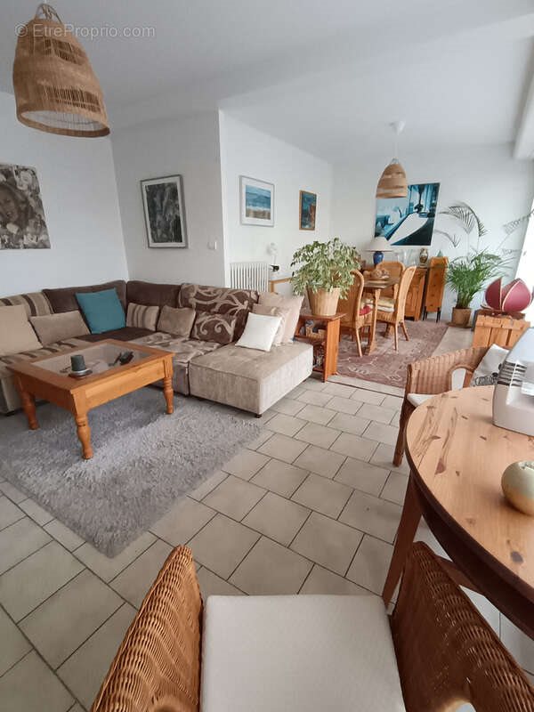 Appartement à vendre, 76m², Hérouville-Saint-Clair