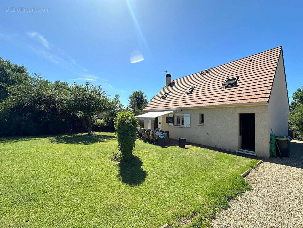 Maison à vendre, 122m², Trie-Château