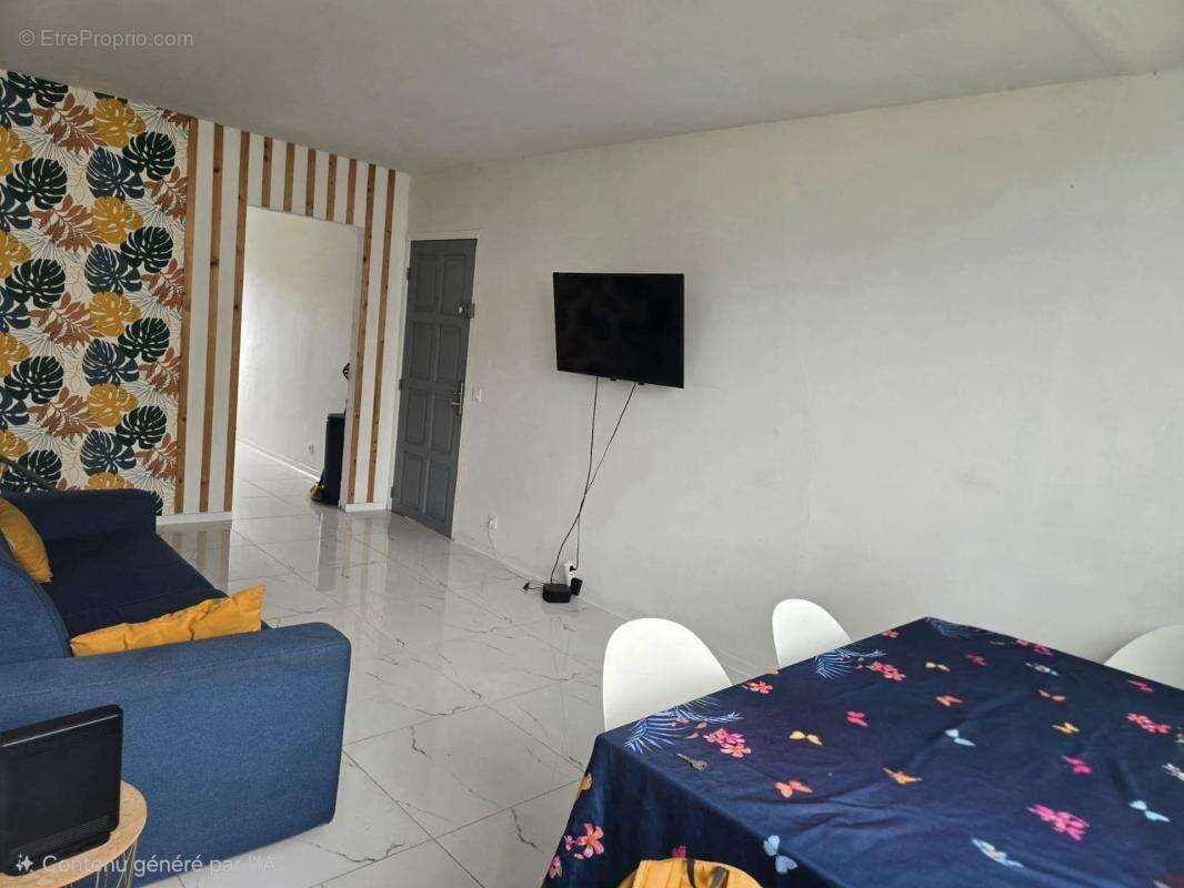 Appartement à vendre, 55m², Fort-de-France