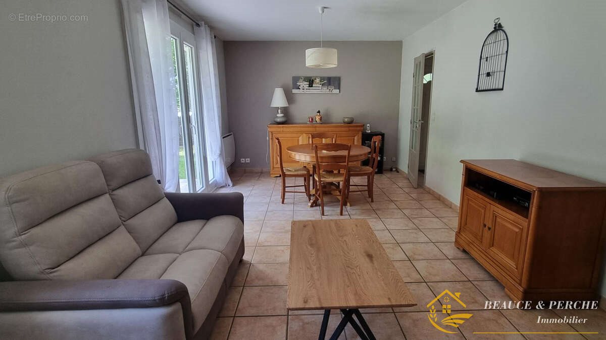 Maison à vendre, 83m², Mignières