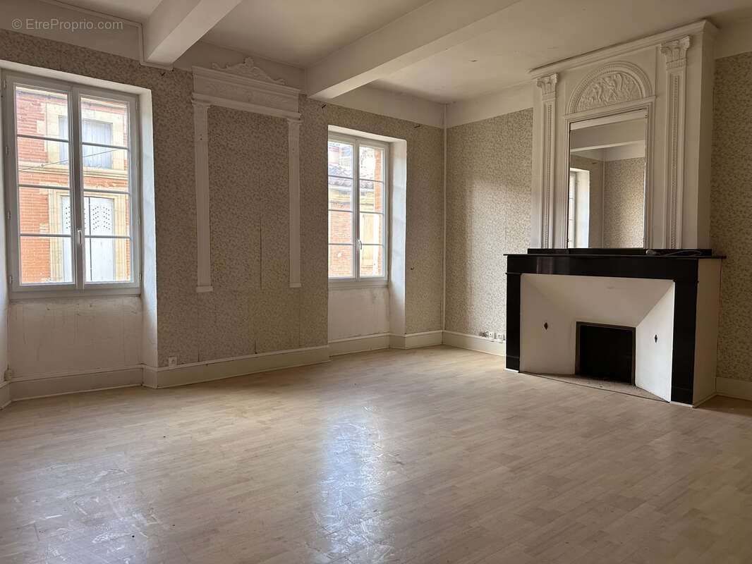 Appartement à vendre, 248m², Castelsarrasin