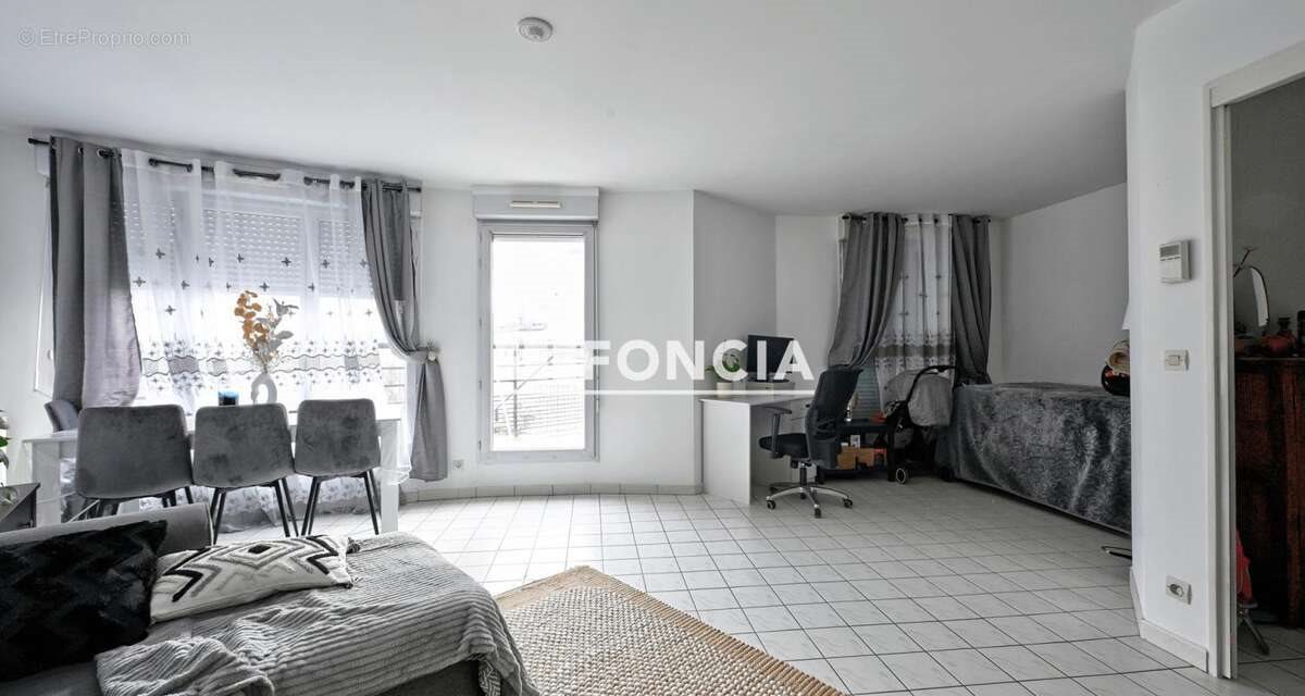 Appartement à vendre, 52m², Cergy