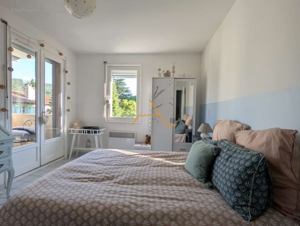 Appartement à vendre, 48m², Dieulefit