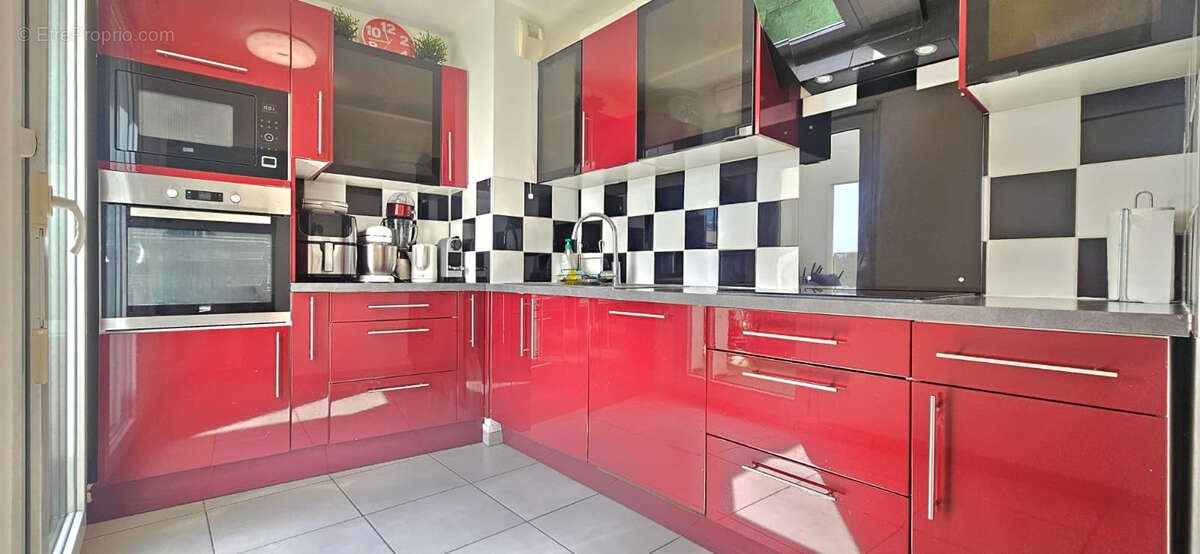 Appartement à vendre, 81m², Vénissieux