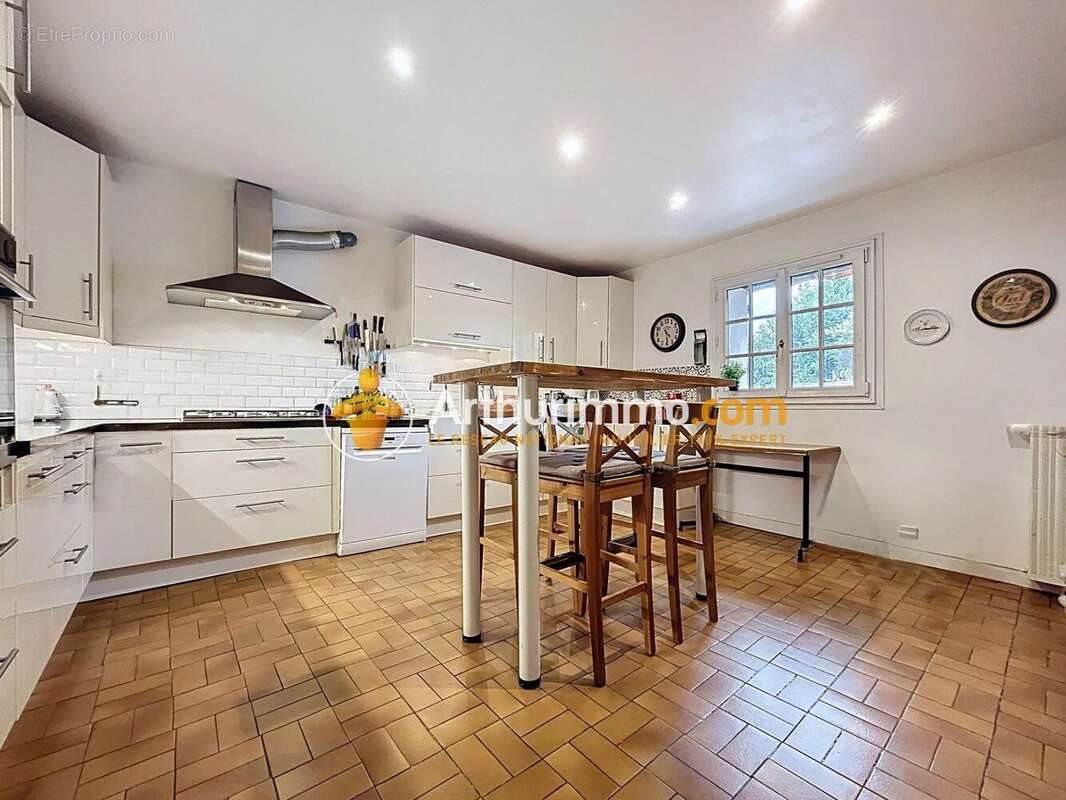 Maison à vendre, 120m², Jouy-le-Moutier