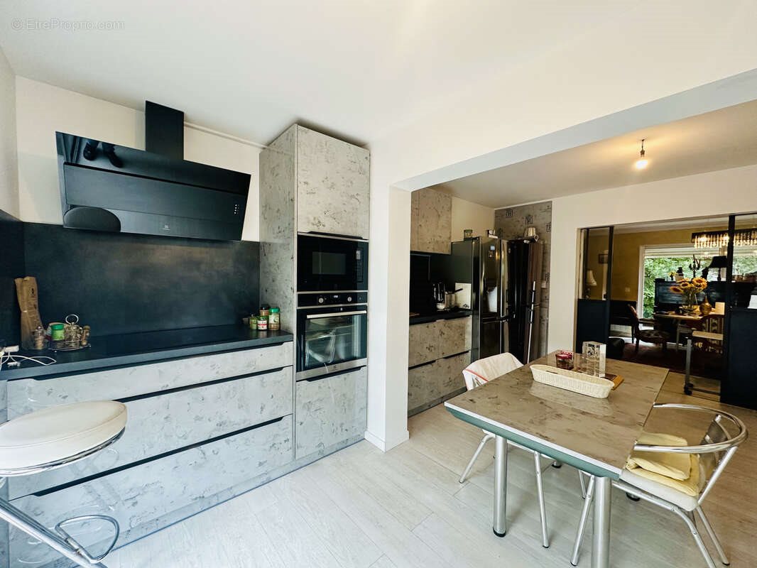 Maison à vendre, 150m², Lattes