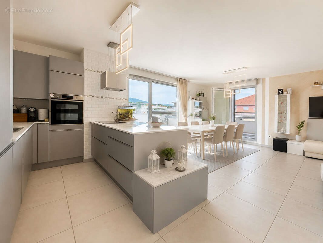Appartement à vendre, 87m², Vétraz-Monthoux