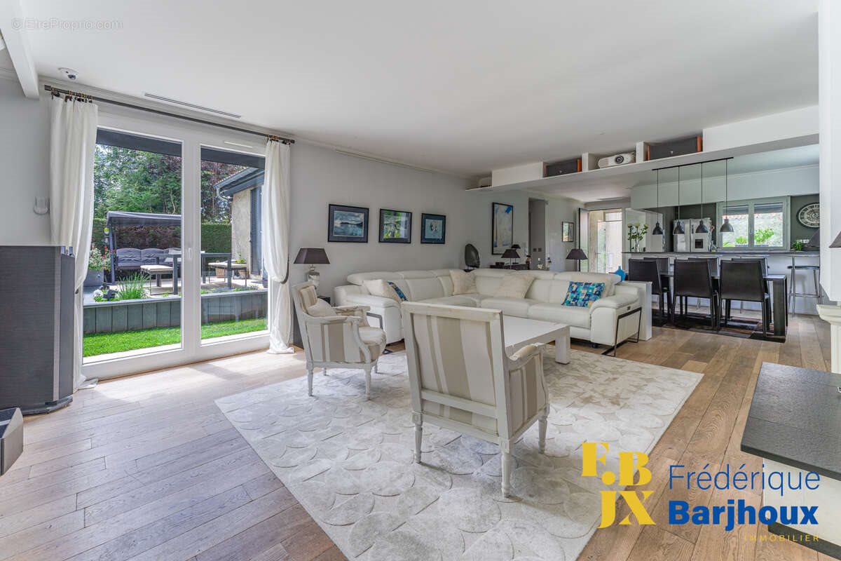 Maison à vendre, 160m², La Tour-de-Salvagny