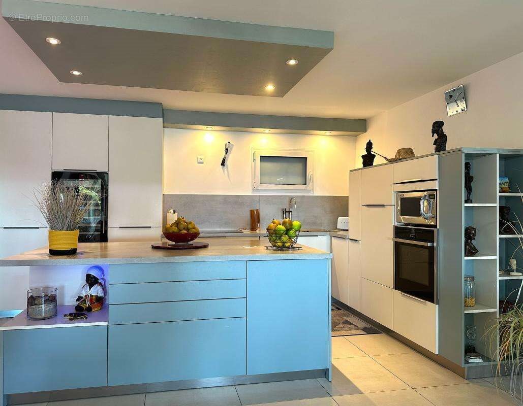 Appartement à vendre, 107m², Fort-de-France