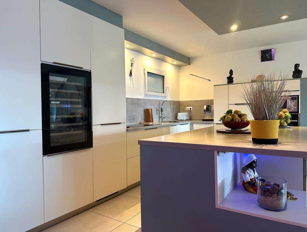 Appartement à vendre, 107m², Fort-de-France
