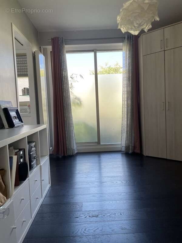 Appartement à vendre, 66m², Maisons-Alfort