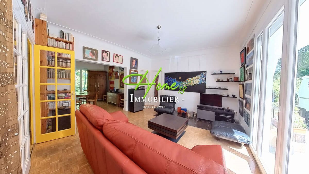 Maison à vendre, 195m², Saint-Georges-sur-Moulon