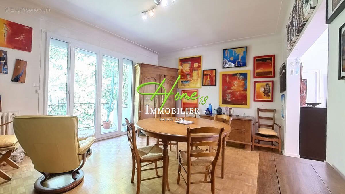 Maison à vendre, 195m², Saint-Georges-sur-Moulon