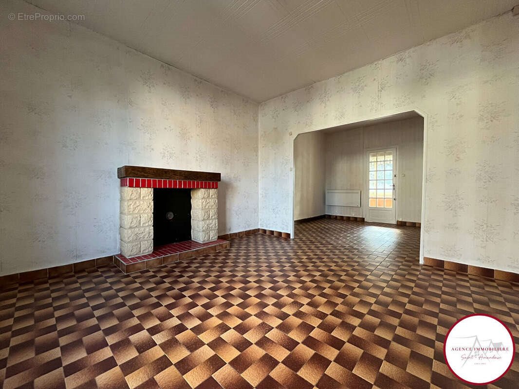 Maison à vendre, 112m², Saint-Amand-Montrond