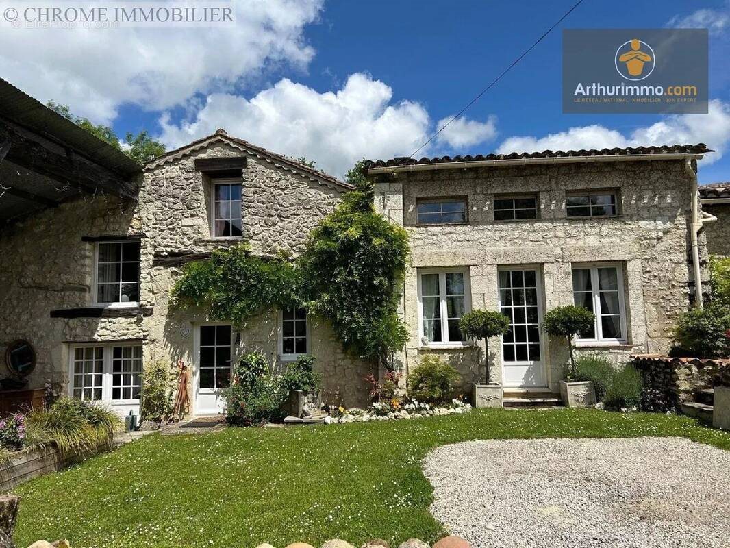 Maison à vendre, 289m², Duras