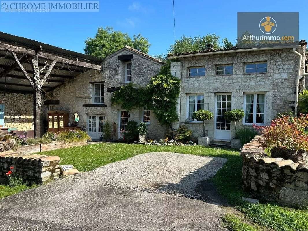 Maison à vendre, 289m², Duras