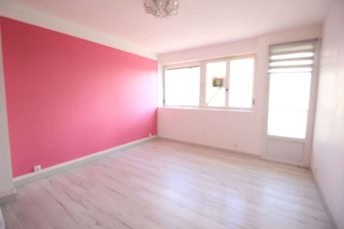 Appartement à vendre, 81m², Mâcon