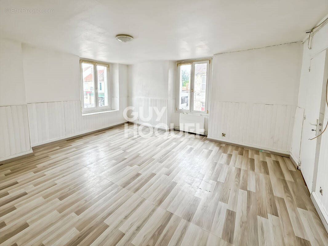 Appartement à vendre, 33m², Fontenay-Trésigny