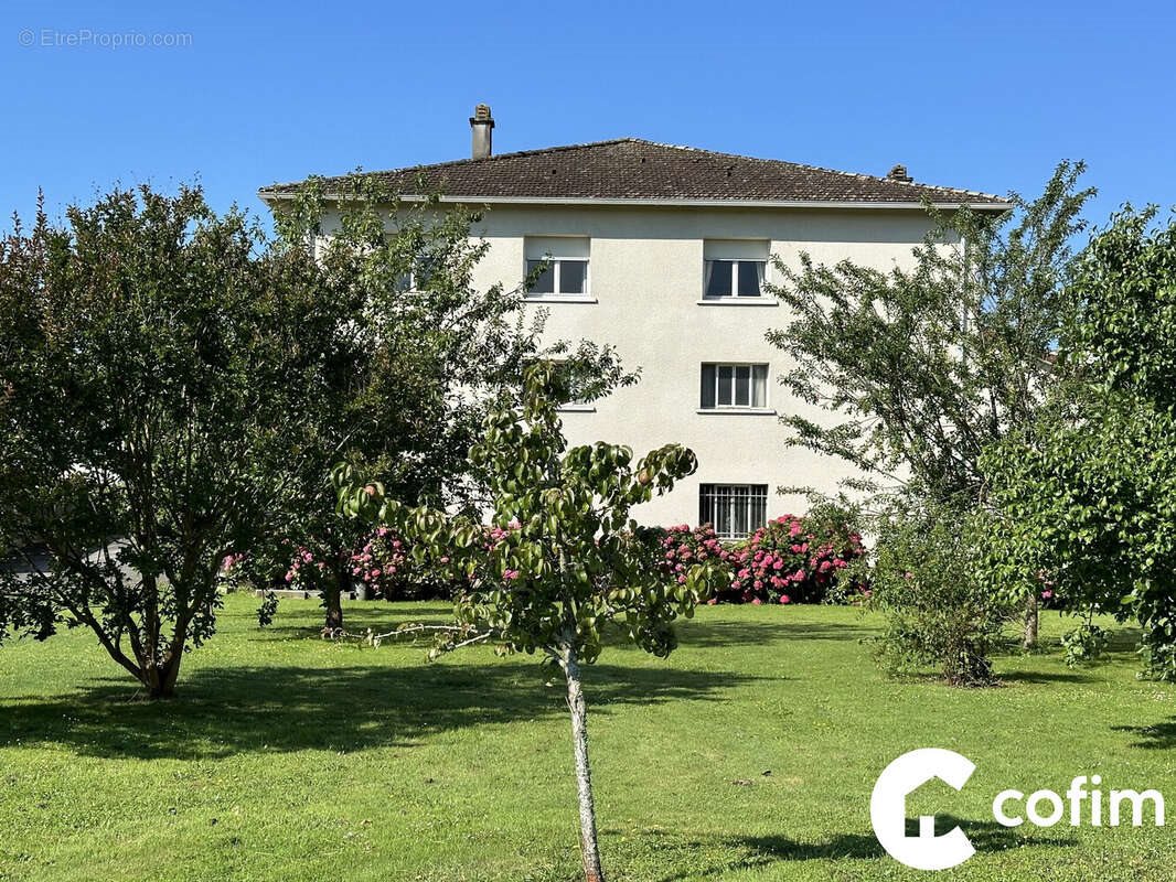 Maison à vendre, 300m², Pau