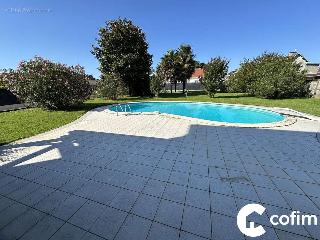 Maison à vendre, 300m², Pau
