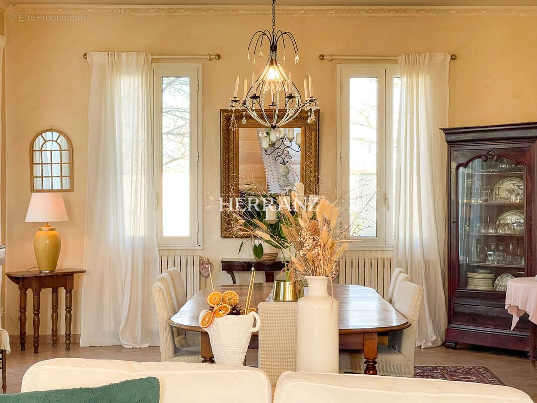 Maison à vendre, 250m², Libourne