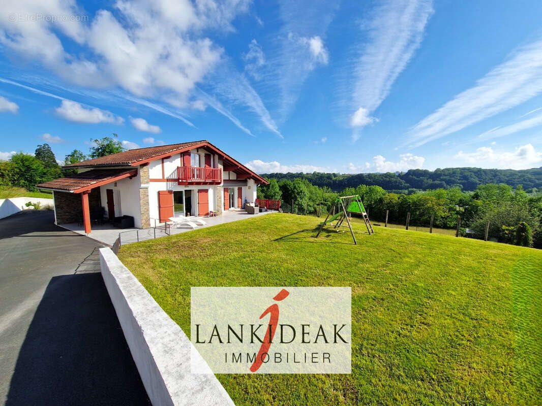 Maison à vendre, 164m², Larressore