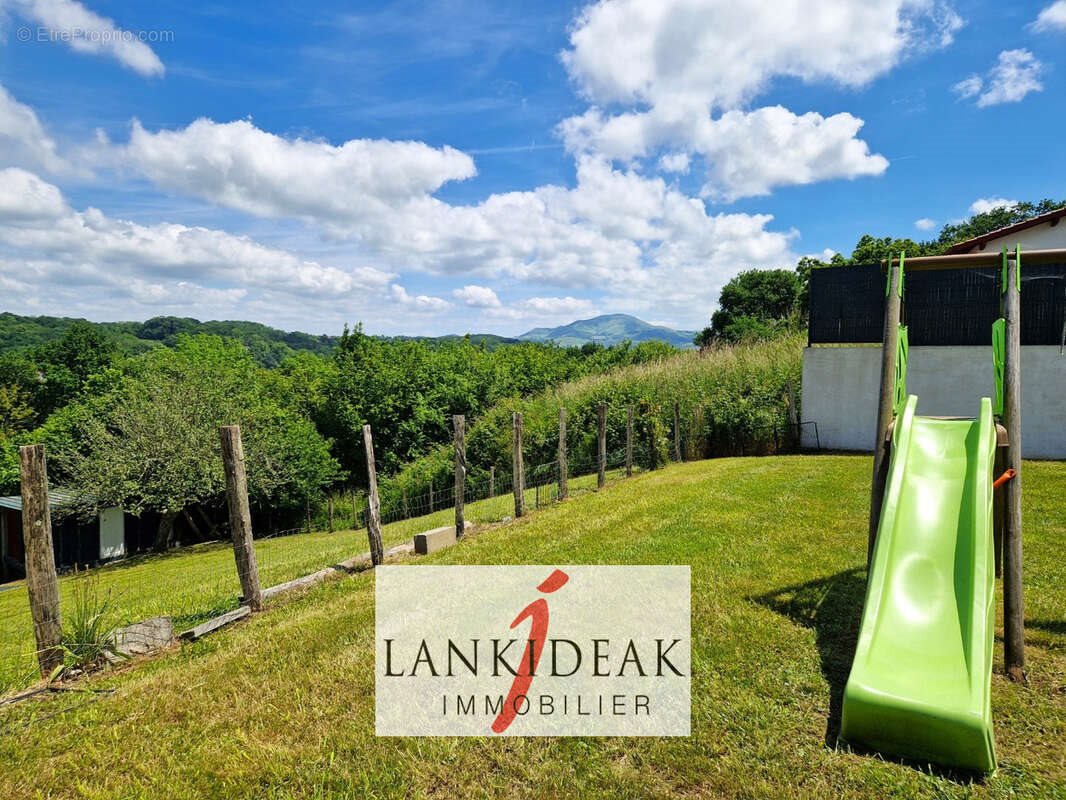 Maison à vendre, 164m², Larressore