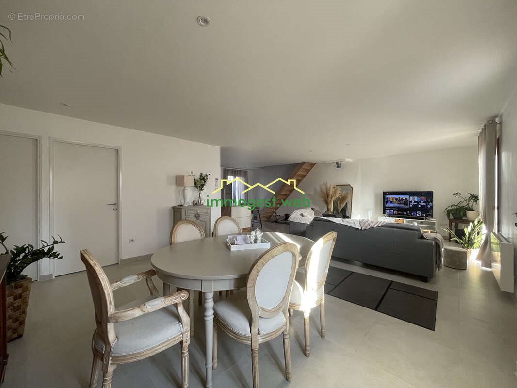 Maison à vendre, 135m², Neuilly-en-Thelle