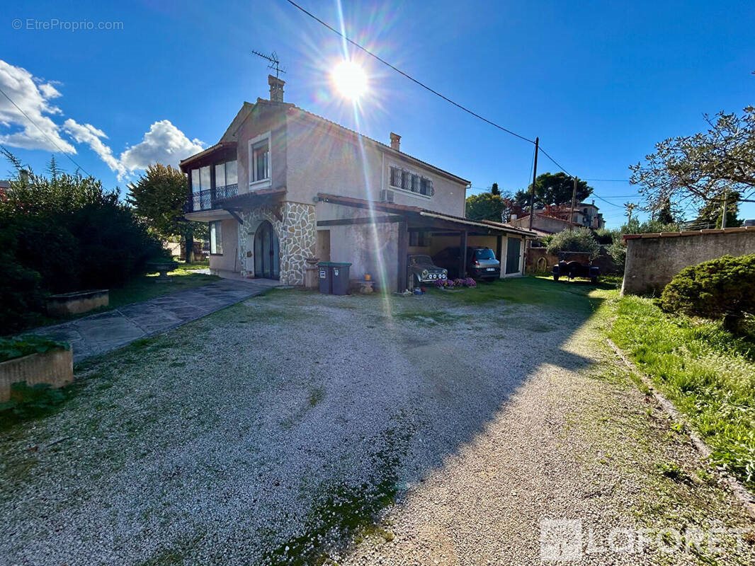 Maison à vendre, 215m², Gignac-la-Nerthe