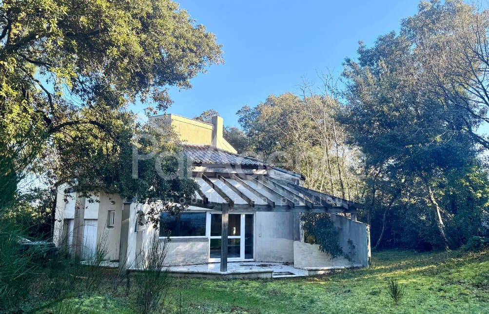 Maison à vendre, 110m², Saint-Palais-sur-Mer