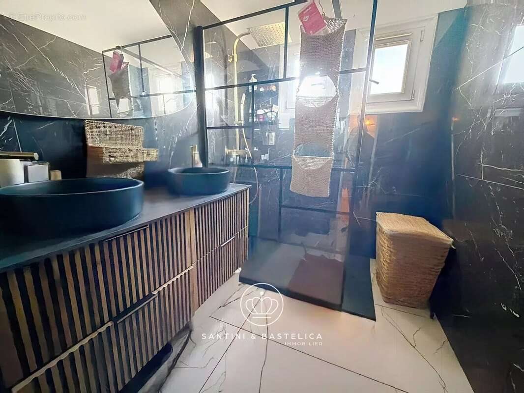 Appartement à vendre, 78m², Afa