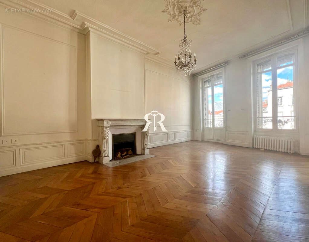 Appartement à vendre, 201m², Clermont-Ferrand