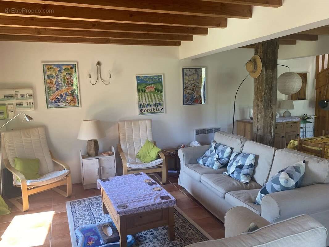 Maison à vendre, 99m², Montignac-le-Coq