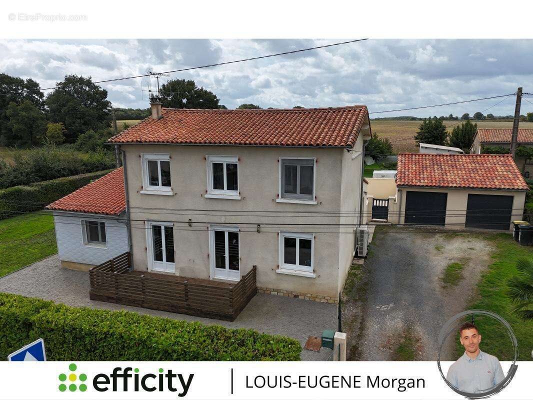 Maison à vendre, 161m², Charroux