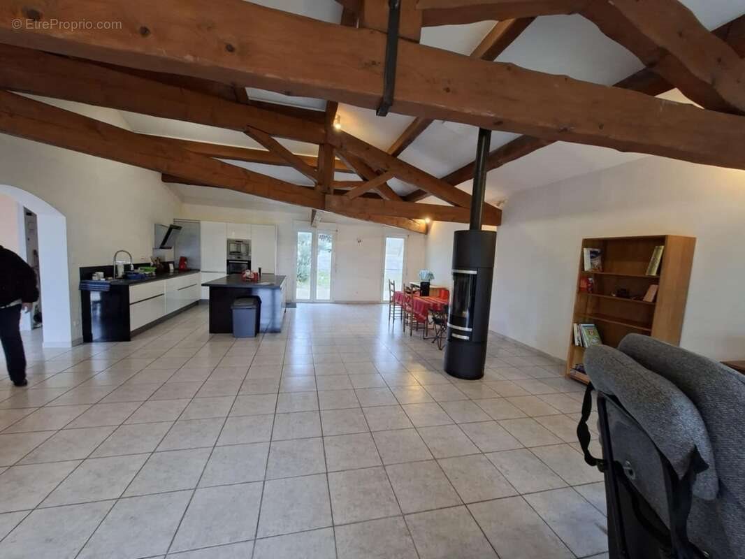 Maison à vendre, 145m², Montouliers