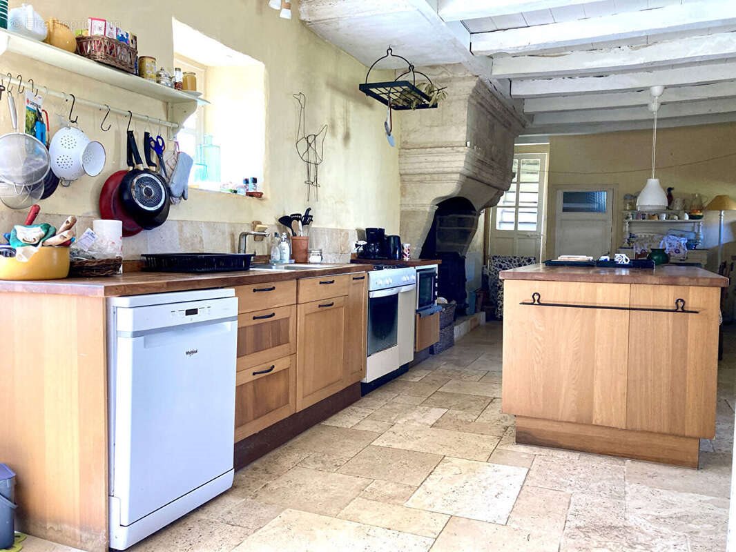 Maison à vendre, 234m², Saint-Hilaire-des-Loges