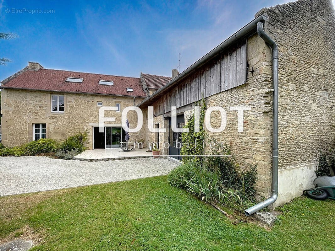 Maison à vendre, 215m², Argences