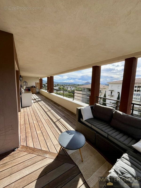 Appartement à vendre, 73m², Porto-Vecchio