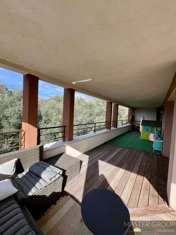 Appartement à vendre, 73m², Porto-Vecchio