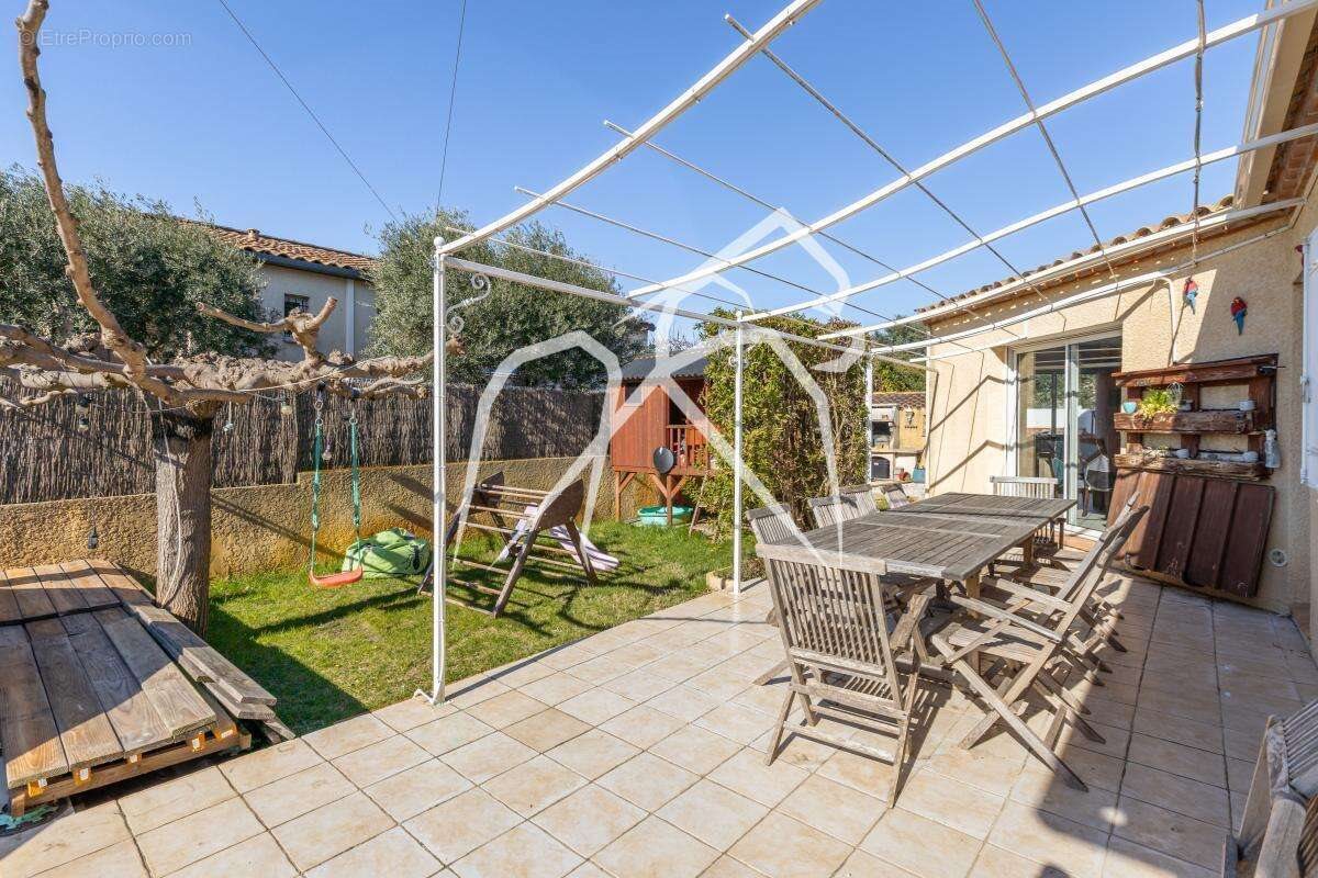 Maison à vendre, 101m², Montbazin